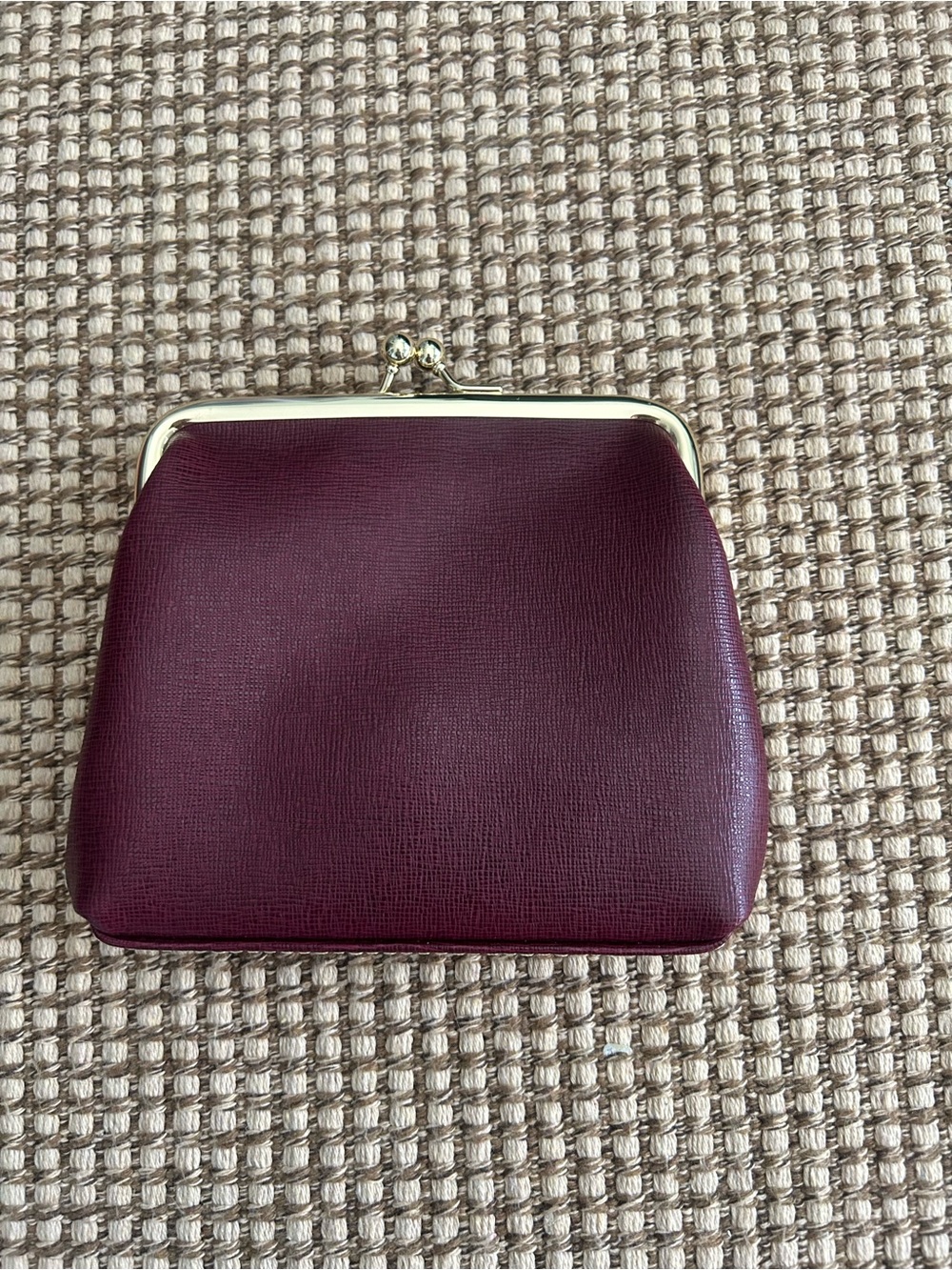 Dooney & Bourke Burgundy Saffiano Leather Kiss-Lock Coin Purse - Picture 2 of 3